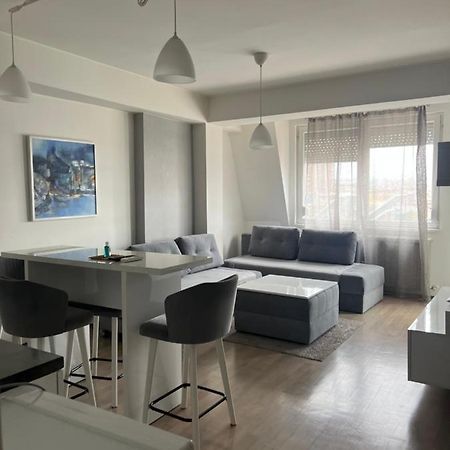 Cozy Apartment In The City Center Skopie Exterior foto